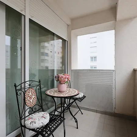 Apartment Cozy Niko - Private Parking And Balcony