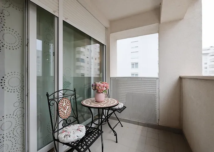 Apartment Cozy Niko - Private Parking And Balcony